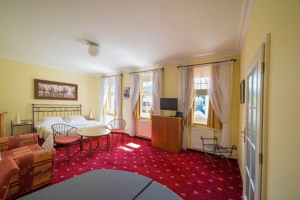 Festival Apartment Карлови Вари Екстериор снимка