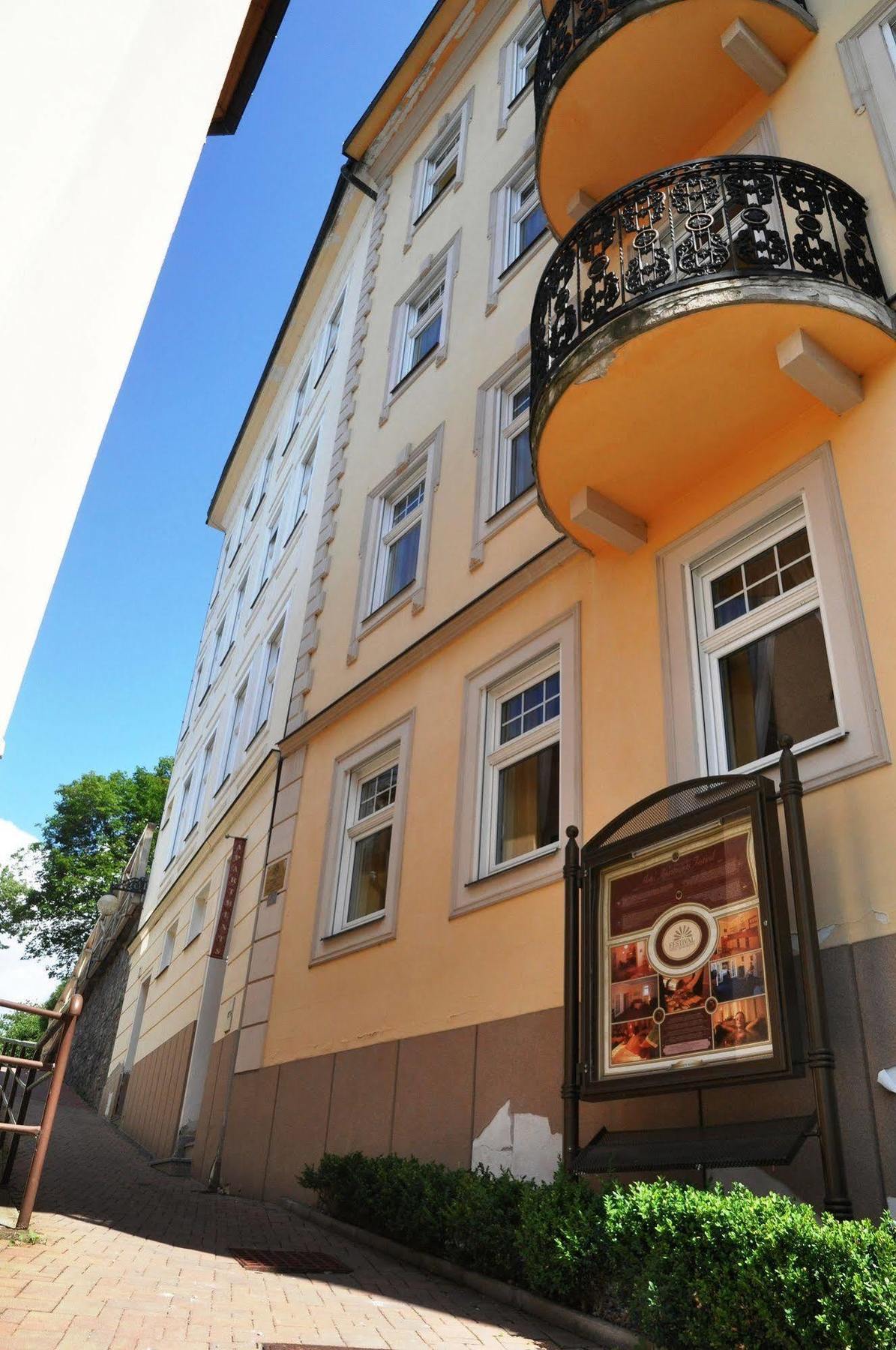 Festival Apartment Карлови Вари Екстериор снимка